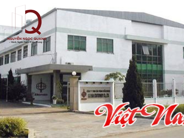 thi công vách ngăn vệ sinh tại quận 7