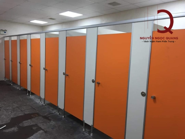báo giá vách ngăn compact