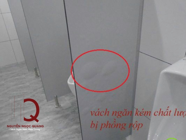 khăc phụ lỗi bề mặt tấm vách ngăn vệ sinh