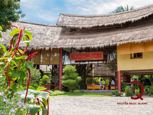 vách ngăn nhà vệ sinh