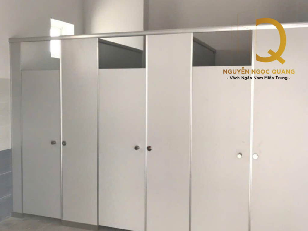Vách ngăn vệ sinh Nam Miền Trung